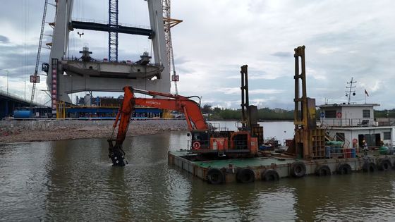 Długa ręka grabiarka ramię z wiadro i cylinder dla  KOBELCO Hitachi