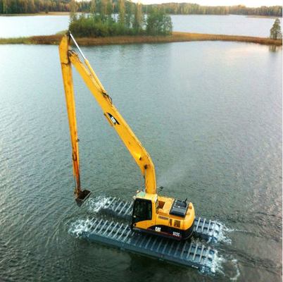 Koparka amfibia CAT Cat320D z wysięgnikiem o długim zasięgu 14 m